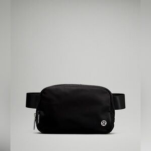 Lululemon Everywhere Belt Bag 1L